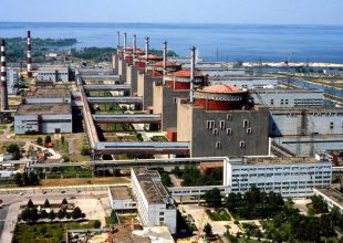 Ουκρανία: Οι Ρώσοι επιχειρούν να αναλάβουν τον πλήρη έλεγχο του πυρηνικού σταθμού της Ζαπορίζια