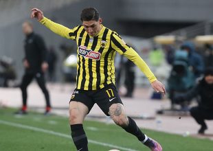 Στον πάγκο ο Τσούμπερ κόντρα στην Αγγλία