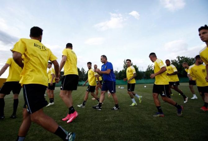 Άρης: Χωρίς Μπράμπετς και Μάνο κόντρα στην ΑΕΚ