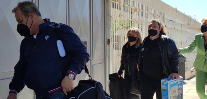 Ρούλα Πισπιρίγκου: Την επισκέφτηκαν στη φυλακή η μάνα και η αδερφή της – Της έδωσαν χρήματα και προσωπικά αντικείμενα