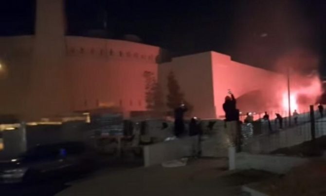 Ανάσταση στην Αγιά Σοφιά έκαναν οι οπαδοί της ΑΕΚ (vid)