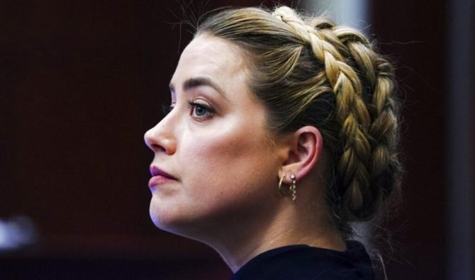 «Καίει» την Άμπερ Χερντ πρώην βοηθός της: Με έφτυσε στο πρόσωπο -Δεν την είδα ποτέ με μώλωπες