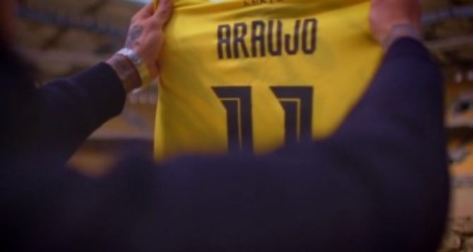 Χαμός με τη νέα φανέλα της ΑΕΚ! Έπεσε το site με ρεκόρ προπωλήσεων