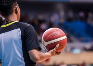 Νέοι κανονισμοί από τη FIBA: Κόκκινες και κίτρινες κάρτες αντί για τεχνικές ποινές και αντιαθλητικά φάουλ