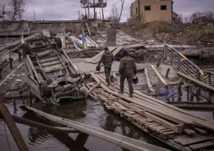 Ουκρανία: Βρέθηκαν 1084 σοροί αμάχων στο Κίεβο