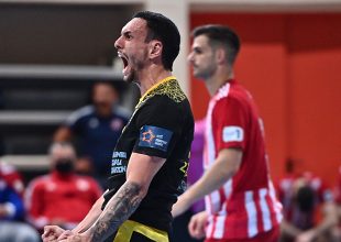 Highlights απ’ τον χθεσινό ημιτελικό ΑΕΚ – Ολυμπιακός