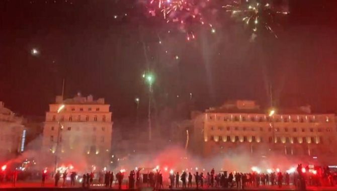 Γιόρτασαν τα 35 χρόνια από την ίδρυση του συνδέσμου τους οι οπαδοί της Μαρσέιγ (vid)