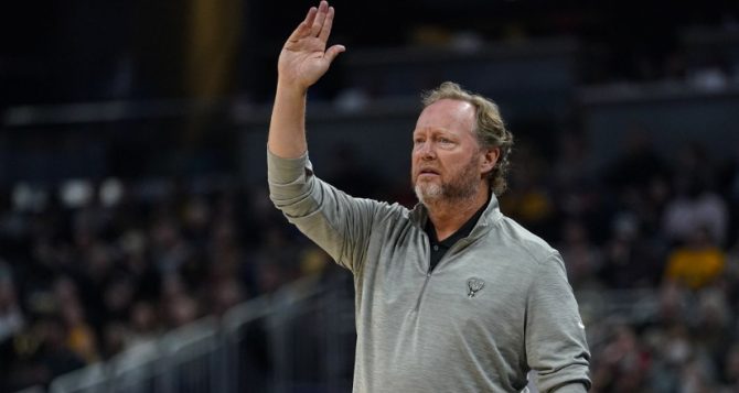 NBA: Οι Μιλγουόκι Μπακς άνοιξαν θέση στο ρόστερ τους, λίγες ημέρες πριν από τα playoffs