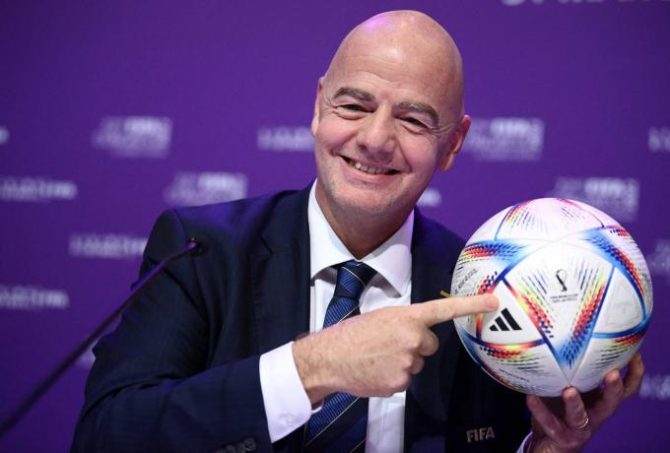 Αλλάζει το ποδόσφαιρο η FIFA: Σκέφτεται να αυξήσει τη διάρκεια των ματς στα 100 λεπτά!