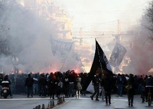 Εκπρόσωπος αστυνομικών: «Έξι τραυματίες στα επεισόδια με τους οπαδούς του ΠΑΟΚ, είναι τρομερό»