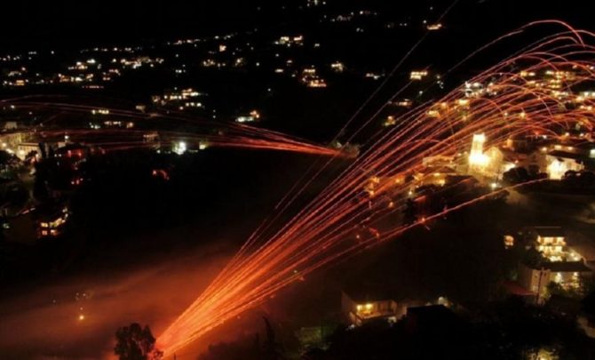 Επανήλθε μετά από δύο χρόνια ο εντυπωσιακός ρουκετοπόλεμος στη Χίο