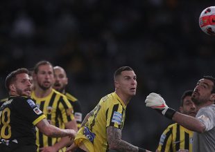 Την βουλιάζει η… άμυνα της