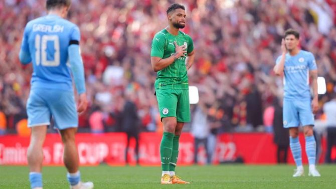 «Ασπίδα» Γκουαρντιόλα σε Στέφεν για την γκάφα του: «Συμβαίνουν αυτά»