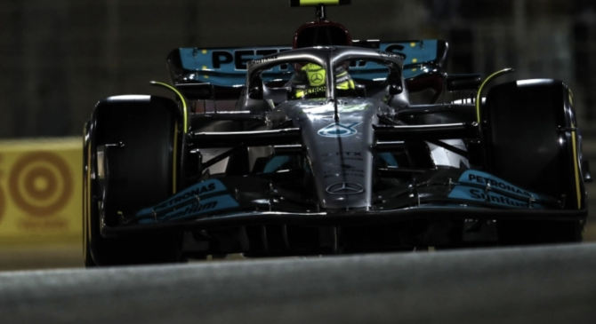 Formula 1: Πειραματισμοί στη Mercedes για την επίλυση των προβλημάτων της