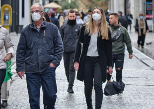 Κορωνοϊός: Στις 8.015 τα νέα κρούσματα – Στους 231 οι διασωληνωμένοι, 32 νέοι θάνατοι