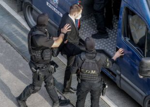 Μπάμπης Αναγνωστόπουλος: Καταδικάστηκε σε ισόβια και 11,5 χρόνια