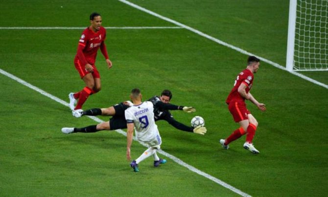 UEFA: «Γι’ αυτό δεν μέτρησε το γκολ του Μπενζεμά στον τελικό»