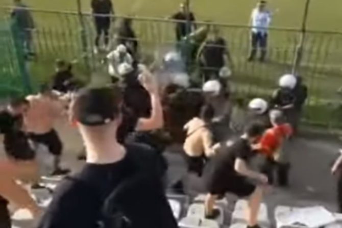 Επεισόδια μεταξύ οπαδών της Παναχαϊκής και της αστυνομίας στο ματς με τον Αγροτικό Αστέρα