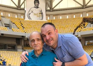 Έγινε πράξη η επιθυμία του κ. Νίκου που δίνει μάχη για την υγεία του να μπει στην Αγιά Σοφιά