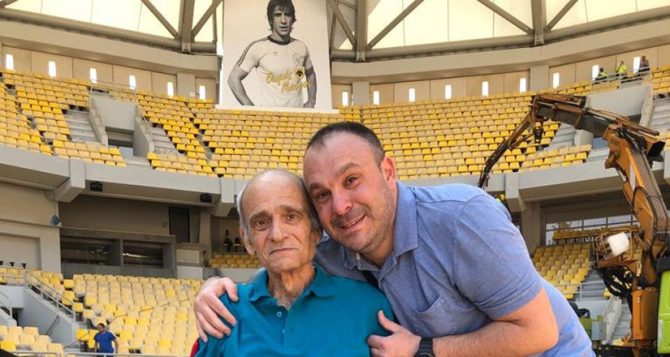 Έγινε πράξη η επιθυμία του κ. Νίκου που δίνει μάχη για την υγεία του να μπει στην Αγιά Σοφιά