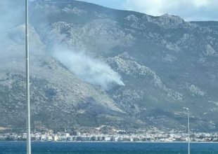 Λουτράκι: Φωτιά στα Γεράνεια Όρη