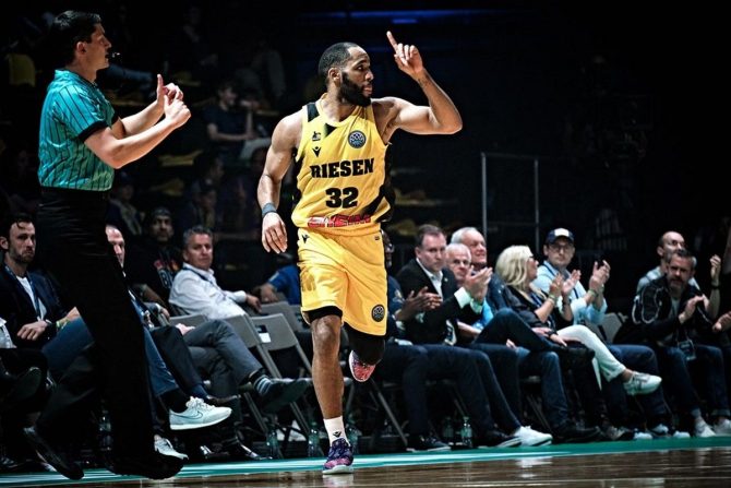 Λούντβιχσμπουργκ – Χάποελ Χολόν 88-68: Στη γερμανική ομάδα το παιχνίδι των απογοητευμένων