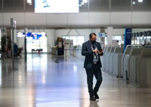 «Ελ.Βενιζέλος»: Μοντέλο από τη Βραζιλία συνελήφθη για ψυχεδελικά ναρκωτικά