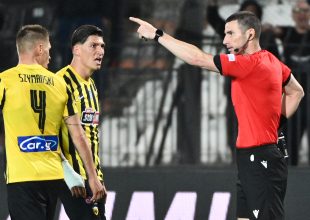 Δυσαρέσκεια των παικτών προς τον Καμπάκοφ – Ζήτησε την βοήθεια των αστυνομικών για να αποχωρήσει!