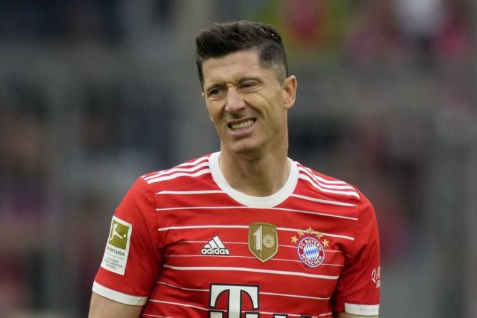 Πρόεδρος Μπάγερν: “Ο Λεβαντόβσκι έχει συμβόλαιο έως το 2023, μέχρι τότε θα παίζει εδώ”