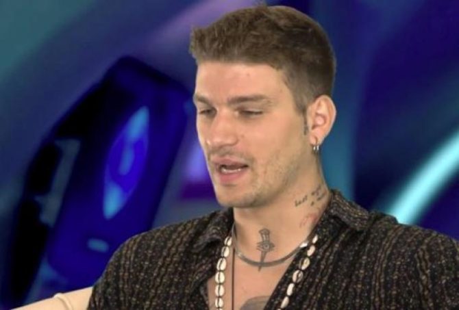 Εξετάζεται από ψυχίατρο και ιατροδικαστή η 21χρονη – Αρνείται τις κατηγορίες για βιασμό ο Μιλάτος