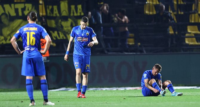 Μια ομάδα ποτισμένη ως loser