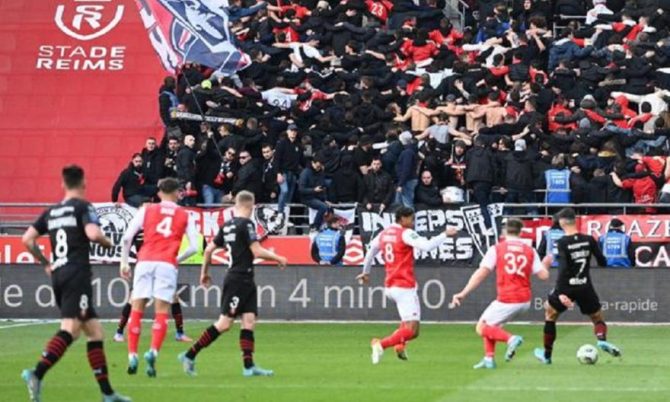 Γαλλία: Πειθαρχικές διαδικασίες για ακροδεξιά σύμβολα από οπαδούς της Ρεμς Γαλλία: Πειθαρχικές διαδικασίες για ακροδεξιά σύμβολα από οπαδούς της Ρεμς