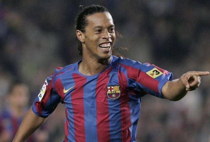 Ροναλντίνιο: «Η Ρεάλ είναι καλή, αλλά είμαι με την Λίβερπουλ γιατί μου αρέσει η Μπαρτσελόνα»