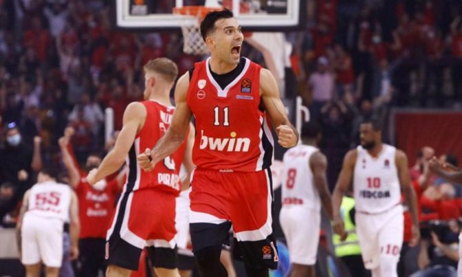 Τέλος ο Σλούκας απ’ τον Ολυμπιακό Τέλος ο Σλούκας απ’ τον Ολυμπιακό