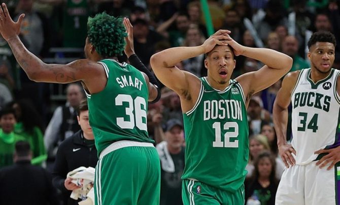 Σμαρτ: «Έπρεπε να δώσουν τρεις βολές» Σμαρτ: «Έπρεπε να δώσουν τρεις βολές»