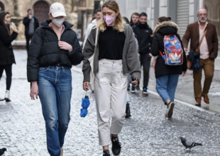 Κορωνοϊός: Στα 4.701 τα νέα κρούσματα, 22 θάνατοι και 238 διασωληνωμένοι