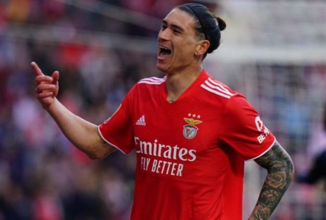 Δίνει μέχρι και 100 εκατ. ευρω για τον Νούνιες η Λίβερπουλ