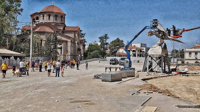 Πόλος έλξης ο Αετός της «Αγιά Σοφιάς» (pics+vids)