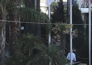 Ληστεία σε μεγάλη δισκογραφική εταιρεία στη Βούλα – Πήραν δύο χρηματοκιβώτια