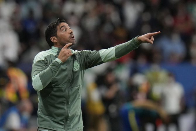 Φερέιρα: Θετικός στον κορωνοϊό ο τεχνικός της Παλμέιρας