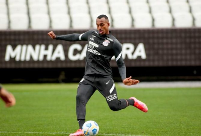 Σενάριο για Ελλάδα για τον αριστεροπόδαρο στόπερ της Κορίνθιανς, Ραούλ Γκουστάβο