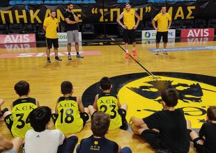 Πρεμιέρα με Πετρόπουλο για το 1ο Basketball Camp της ΑΕΚ (pics)
