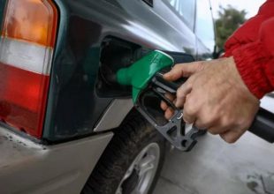 Έτσι διαμορφώνονται οι τιμές της βενζίνης και του πετρελαίου – Γιατί παραμένουν ψηλά