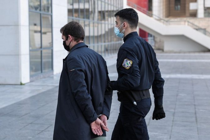 Δίκη προπονητή ιστιοπλοΐας: Ένοχος για κατάχρηση ανηλίκου σε ασέλγεια, αθώος για τον βιασμό