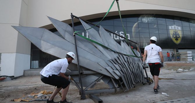 Έφτασε ο ατσάλινος Δικέφαλος Αετός στη Νέα Φιλαδέλφεια (PIC)