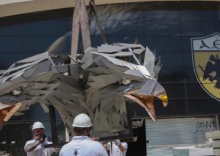 Τα κεφάλια του ατσάλινου Δικέφαλου Αετού στην Αγιά Σοφιά