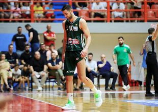 Παπαπέτρου: «Είναι ντροπή, παίζαμε με 50 βαθμούς – Έκανα ράμματα λόγω της πινακίδας»!