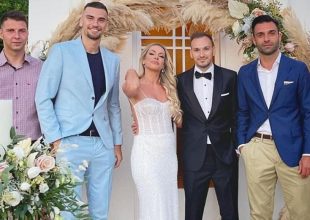 Έβαλε… στεφάνι ο Μπακάκης (pics+videos)