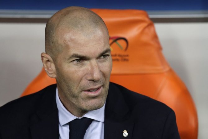 Η Equipe άλλαξε το όνομά της σε Ζινεντίν προς τιμήν του 50χρονου Ζιντάν Η Equipe άλλαξε το όνομά της σε Ζινεντίν προς τιμήν του 50χρονου Ζιντάν