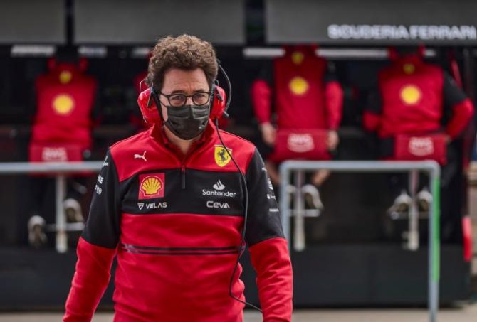 Ferrari: «Βρήκαμε τι φταίει στον κινητήρα, θέλουμε χρόνο»